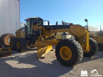 MOTONIVELADORA 16M AÑO 2010 PRECIO S/. 255,300.00 Soles
