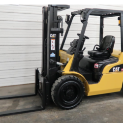 MONTACARGAS CATERPILLAR 2P6000 2013 Precio S/. 35,150.00