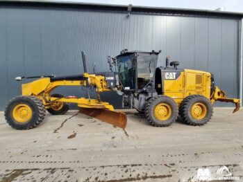 MOTONIVELADORA 140M-2 AÑO 2014 PRECIO S/. 281,200.00 Soles