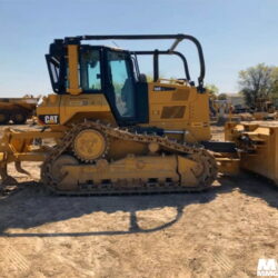 Tractor bulldozer caterpillar modelo d6-n 2019 Precio S/. 388,500.00  Soles