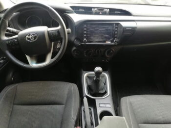 TOYOTA MODELO HILUX SRV AÑO 2021 PRECIO S/.100,000.00 - Image 9