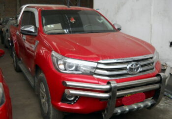 TOYOTA MODELO HILUX SRV AÑO 2018 PRECIO S/.78,000.00 - Image 2