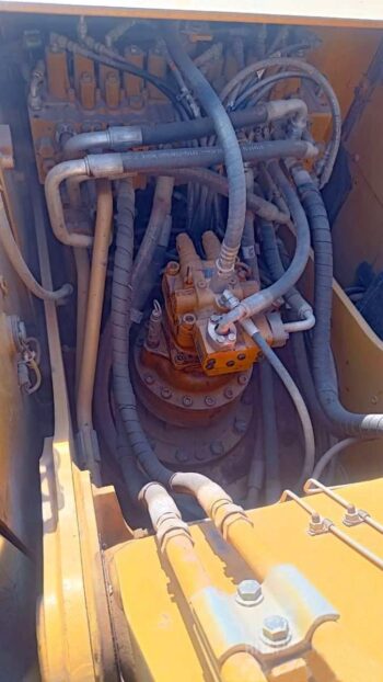 EXCAVADORA MARCA CATERPILLAR MODELO 323-D3 AÑO 2021 PRECIO S/. 334,500.00 Soles - Image 9