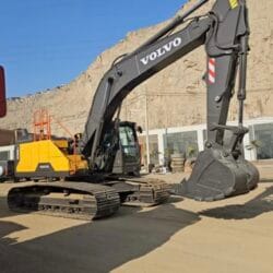 EXCAVADORA MARCA VOLVO MODELO EC300-EL AÑO 2018 PRECIO S/. 340,000.00 Soles
