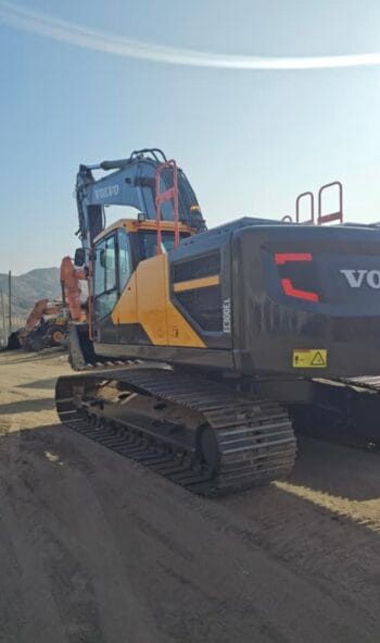 EXCAVADORA MARCA VOLVO MODELO EC300-EL AÑO 2018 PRECIO S/. 340,000.00 Soles - Image 10