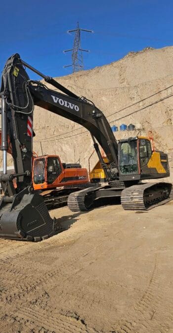 EXCAVADORA MARCA VOLVO MODELO EC300-EL AÑO 2018 PRECIO S/. 340,000.00 Soles - Image 4