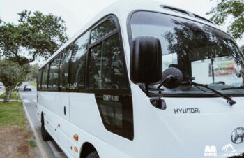 MINI BUS HYUNDAI COUNTY AÑO 2021 32 PASAJEROS PRECIO S/. 110,000.00 Soles - Image 3